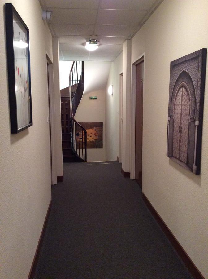 Logis Hotel Du Champ De Foire Saint-Aulaye-Puymangou Dış mekan fotoğraf