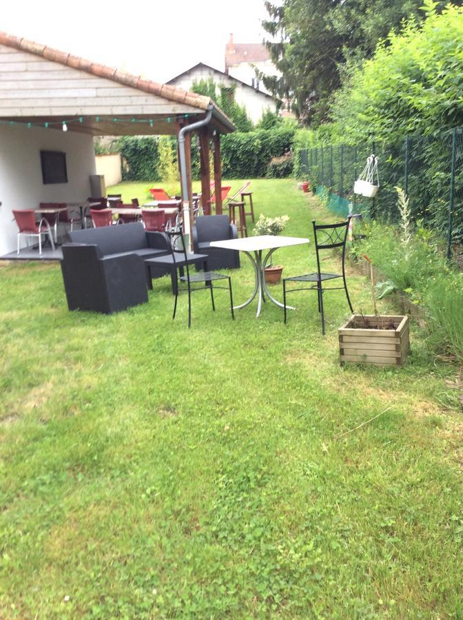 Logis Hotel Du Champ De Foire Saint-Aulaye-Puymangou Dış mekan fotoğraf