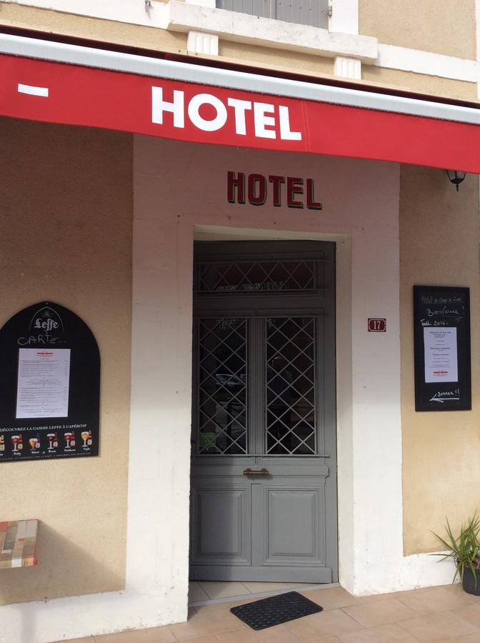 Logis Hotel Du Champ De Foire Saint-Aulaye-Puymangou Dış mekan fotoğraf